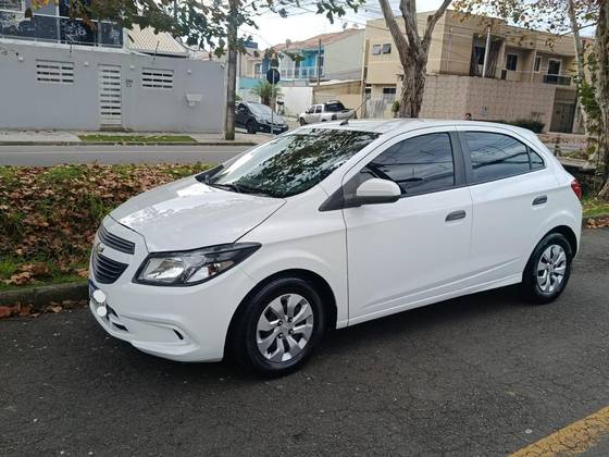 CHEVROLET ONIX 1.0 MPFI JOY 8V FLEX 4P MANUAL CHEVROLET ONIX 1.0 MPFI JOY 8V FLEX 4P MANUAL
